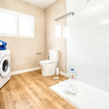 Ocean Front Oasis شقة